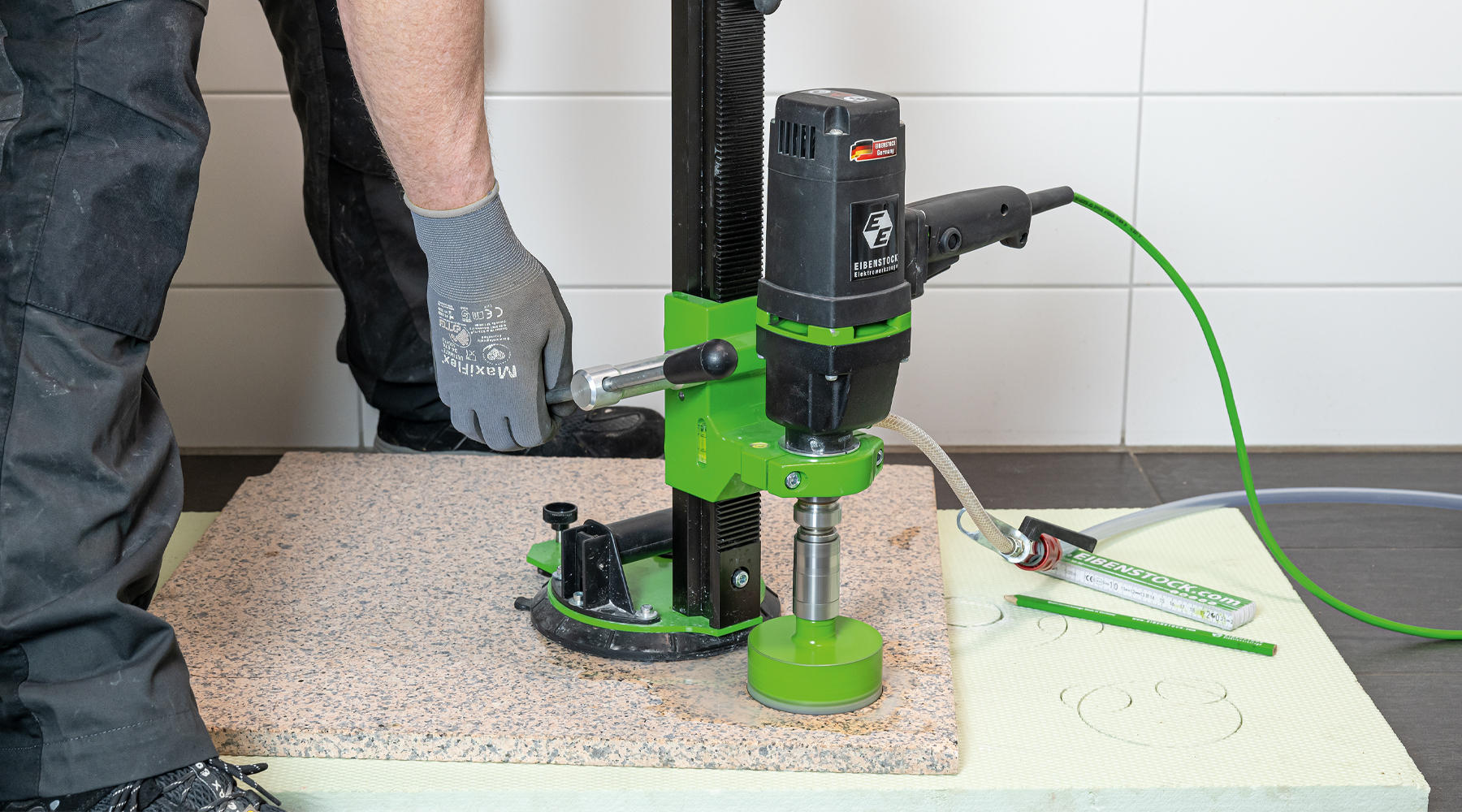 De Nieuwe tegelboorset EFB 125 P